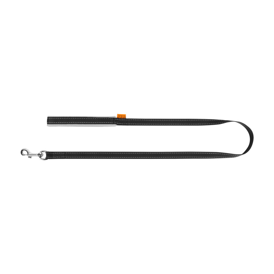 Поводок Dog Extreme нейлоновый с прорезиненной ручкой, черный